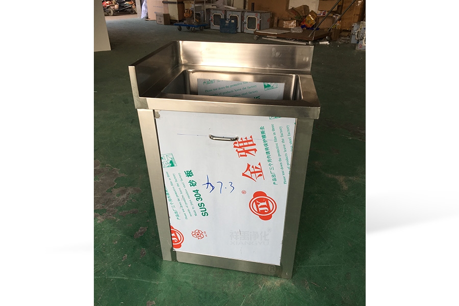 右轉(zhuǎn)角水池.JPG